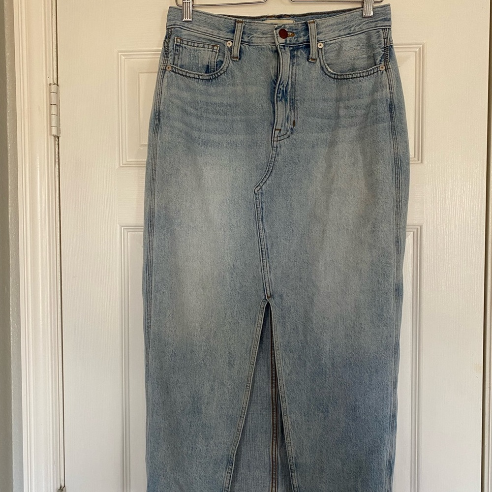 Madewell Light wash Denim midi Skirt